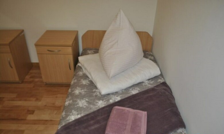Hostal Hostel W Koszarach Wiktorii