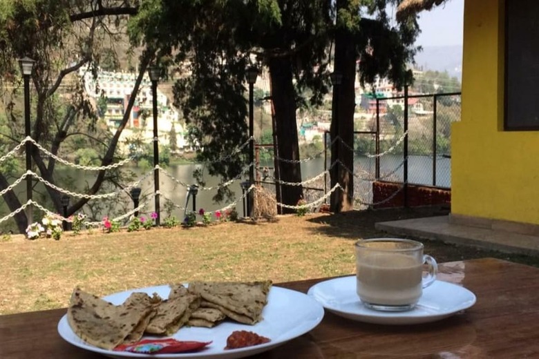 Hotel Lazy Bear Resort & Cafe