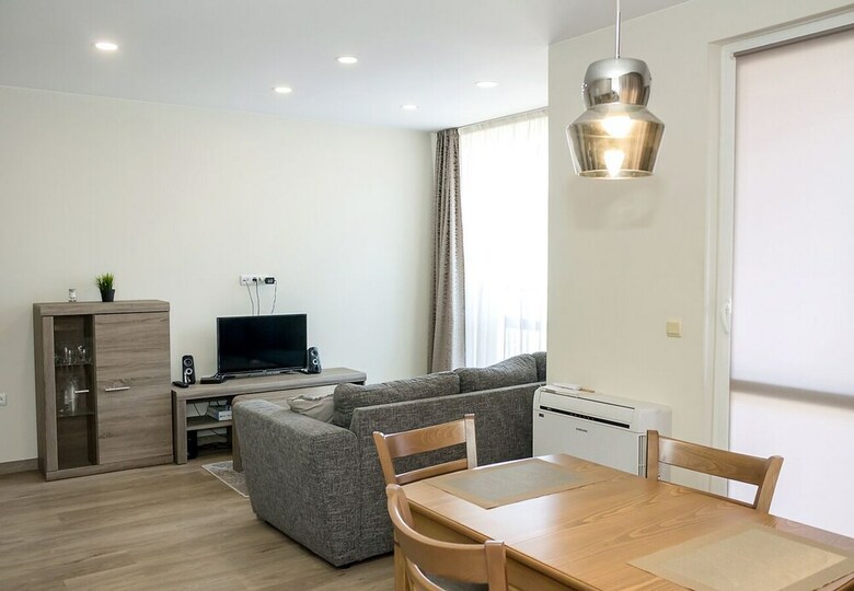 Fm Luxury 2-bdr Apartment - Bright & Modern