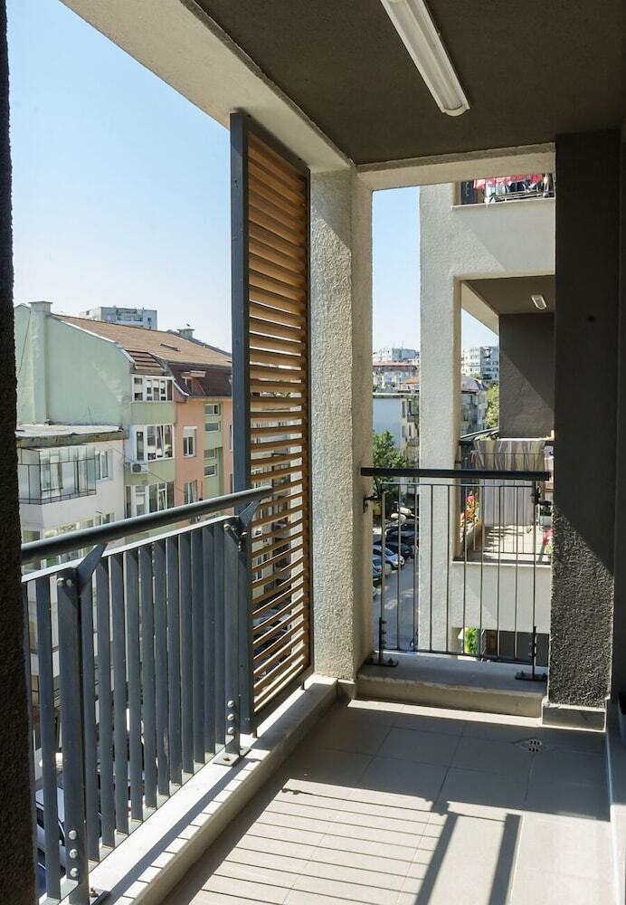 Fm Luxury 2-bdr Apartment - Bright & Modern