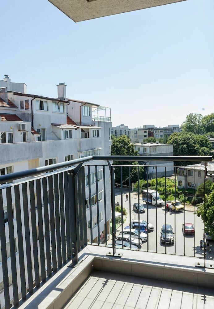 Fm Luxury 2-bdr Apartment - Bright & Modern