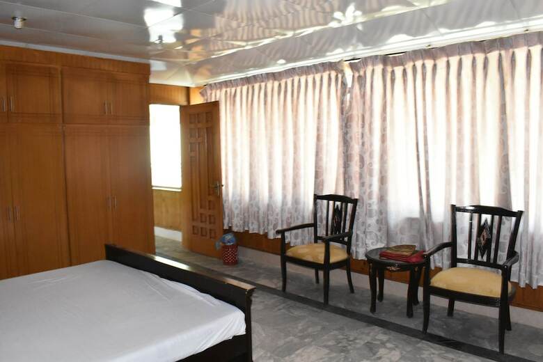 Hotel Valley Tracker