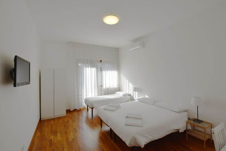 Hotel Nice & Warm Rooms