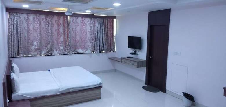 Hotel Yash International