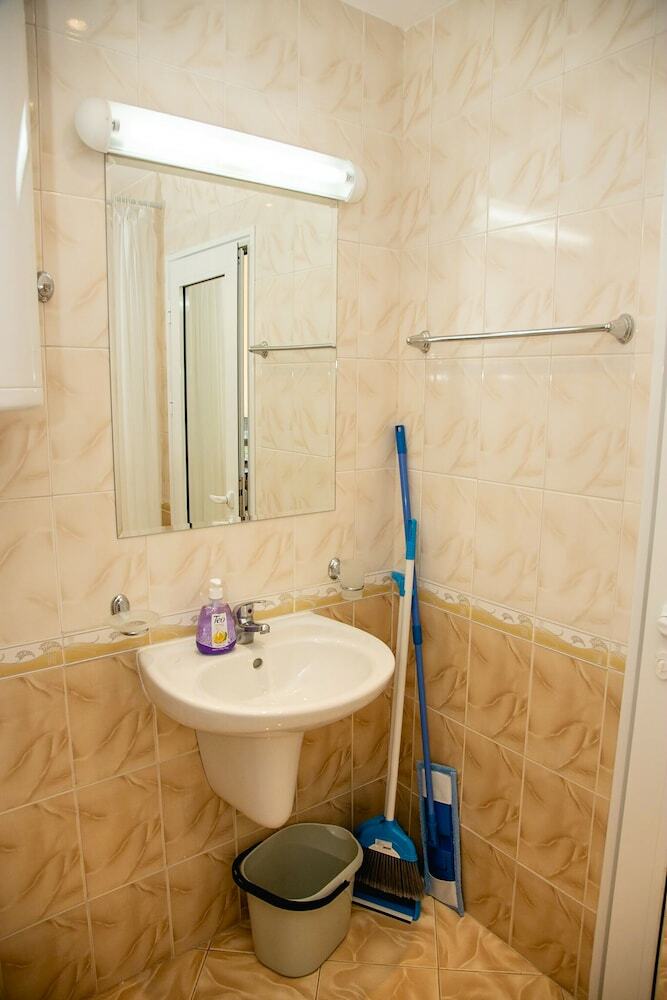 Apartamentos Fm Deluxe Studio With Parking & Pool