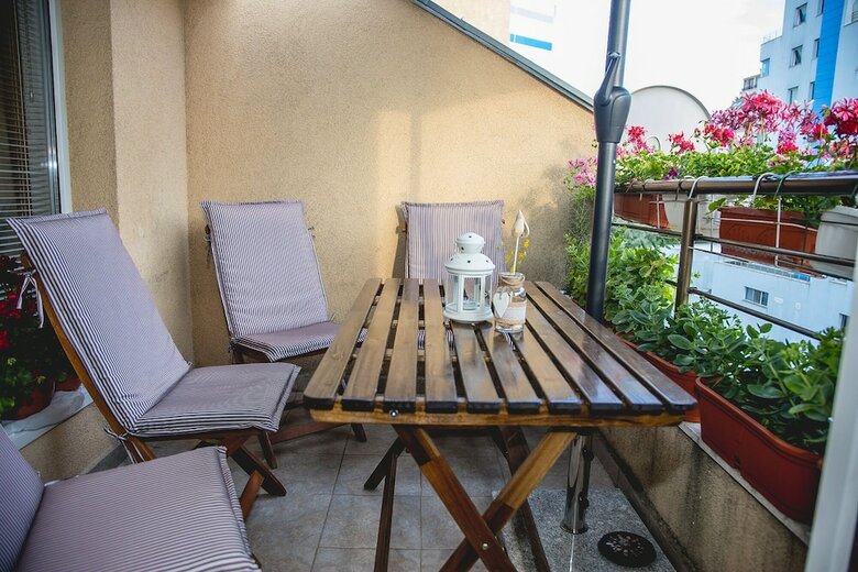 Fm Deluxe 2-bdr Apartment With Parking