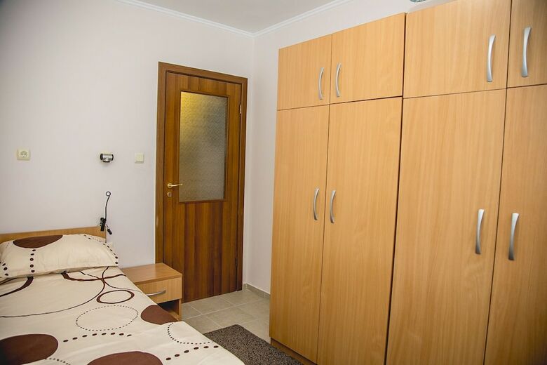 Fm Deluxe 2-bdr Apartment With Parking