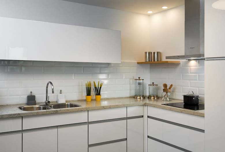 Apartamento Contemporary & Texture-rich Hideaway