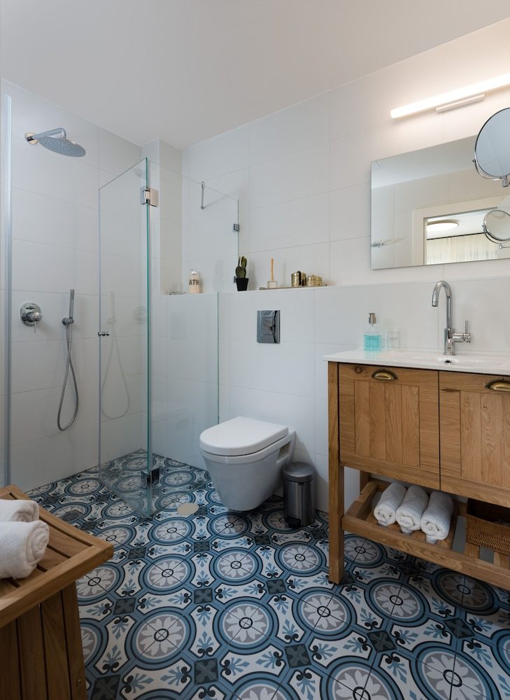 Apartamento Contemporary & Texture-rich Hideaway