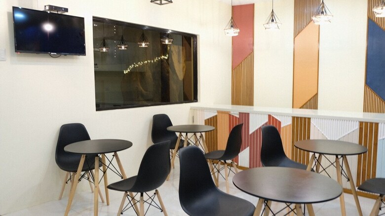Hostal The Teepee Place Hostel & Residence Inn