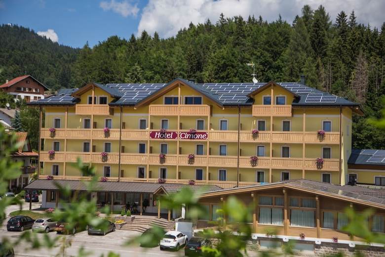 Hotel Caminetto Mountain Resort