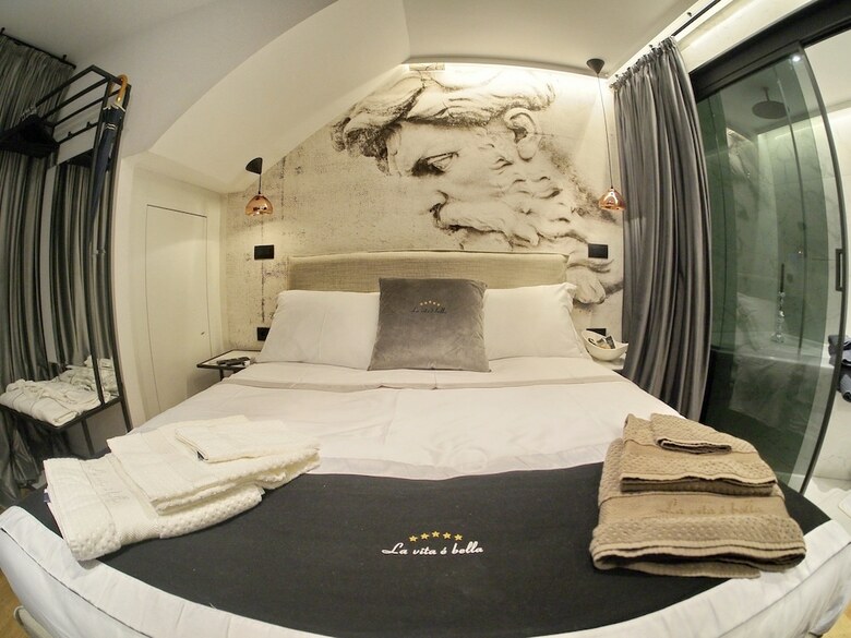 Hotel La Vita E Bella III