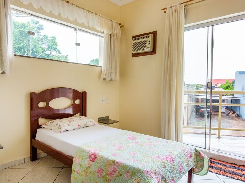 Oyo Hotel Ideal