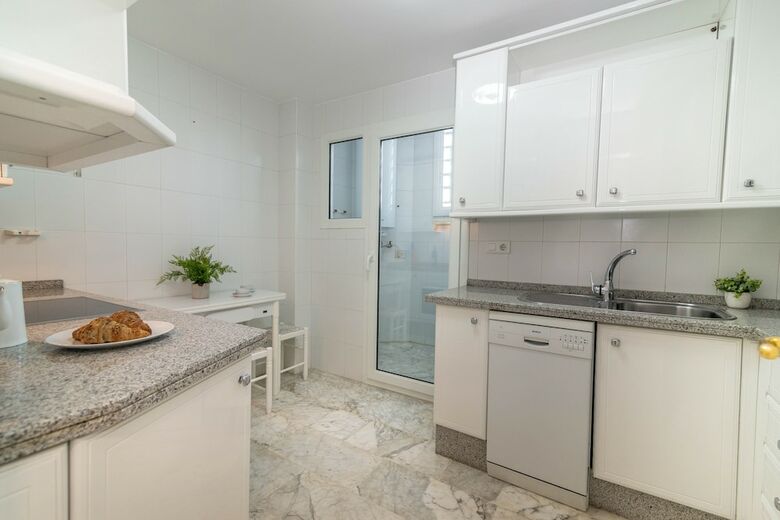 Whispering Palms Apartment