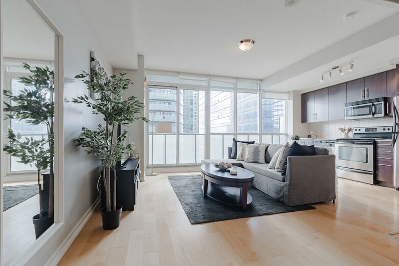 Sterling Suites - Financial District