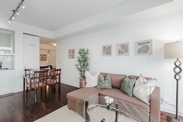 Sterling Suites - Financial District