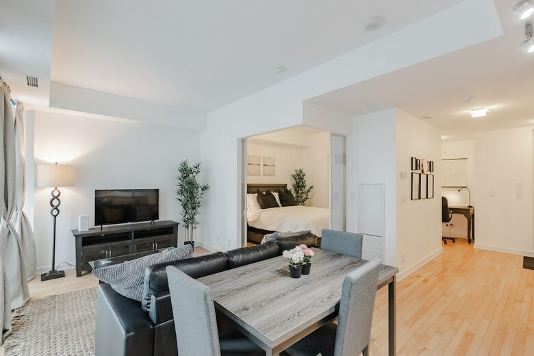 Sterling Suites - Financial District