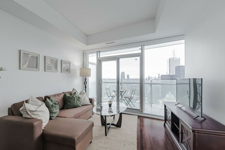 Sterling Suites - Financial District