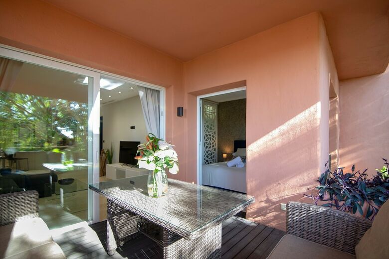 Apartamentos Chic Oasis On The Coast