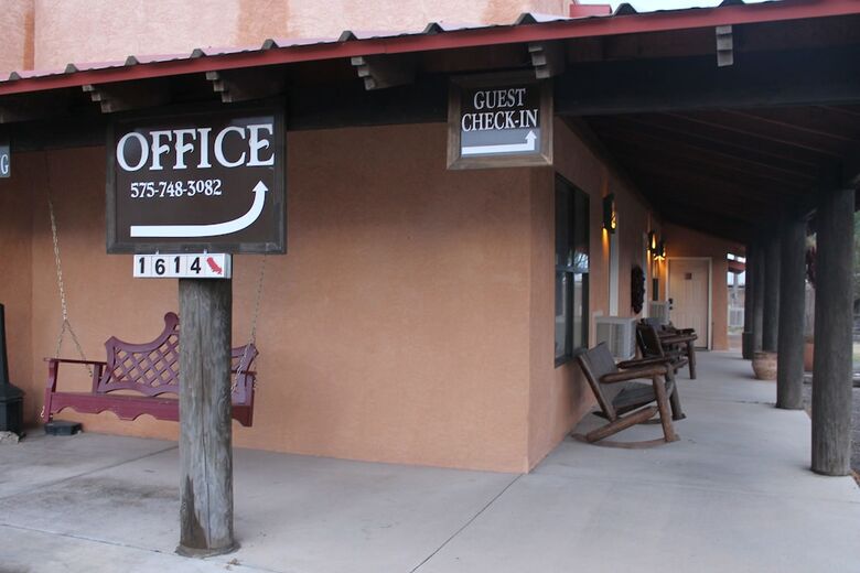 Hotel Adobe Rose Boutique Inn