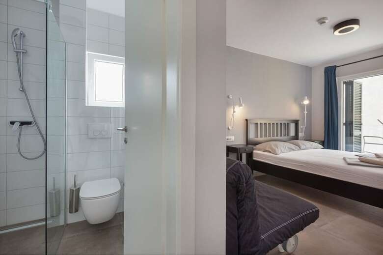 Hostal Subtub Hostel Makarska