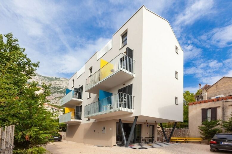 Hostal Subtub Hostel Makarska