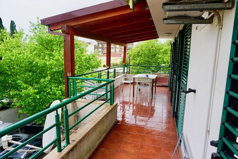 Hostal Subtub Hostel Makarska