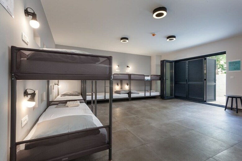 Hostal Subtub Hostel Makarska