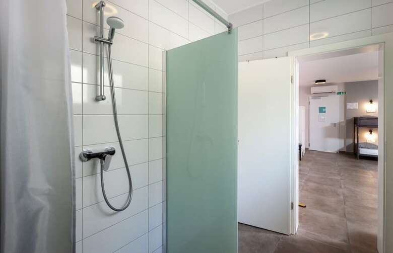 Hostal Subtub Hostel Makarska