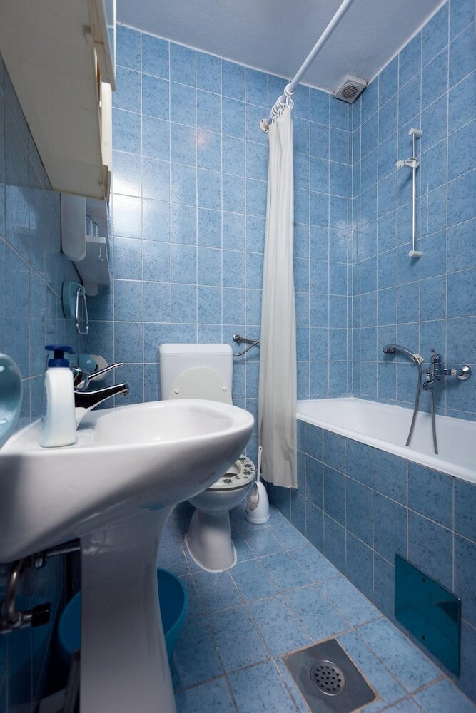 Hostal Subtub Hostel Makarska