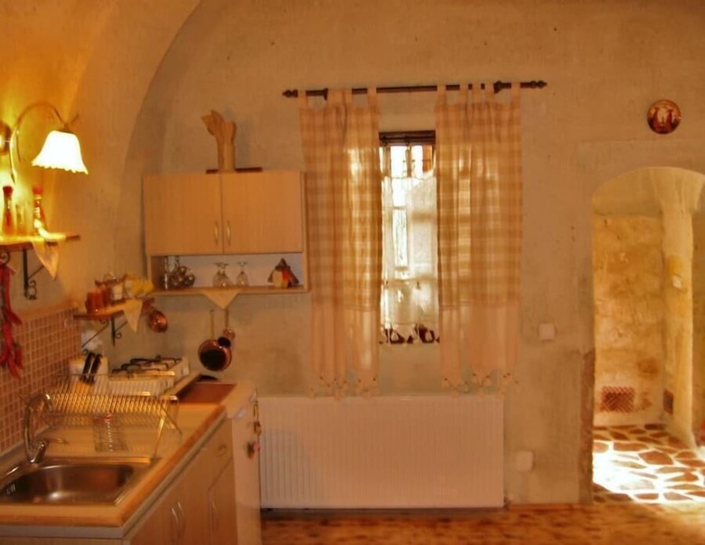 Hotel Adanos Konuk Evi