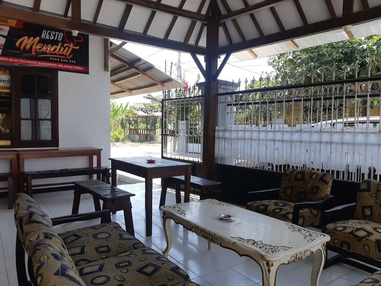 Hostal Oyo 2365 Griya Kost Mendut