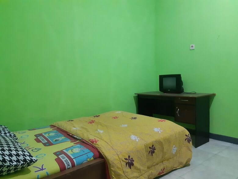 Hostal Oyo 2365 Griya Kost Mendut