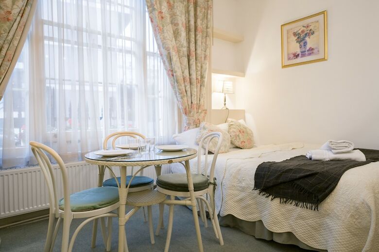 Hyde Park Serviced Apartments
