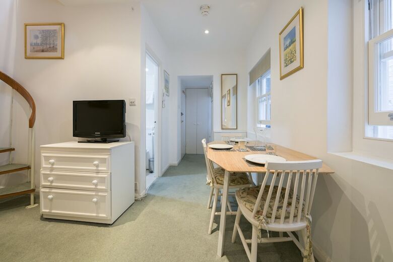 Hyde Park Serviced Apartments