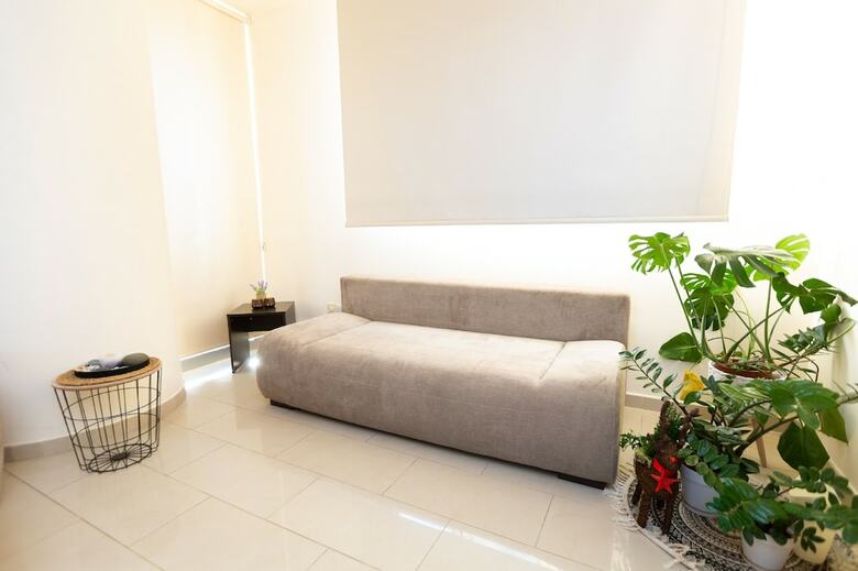 Cozy Seaview Apartment