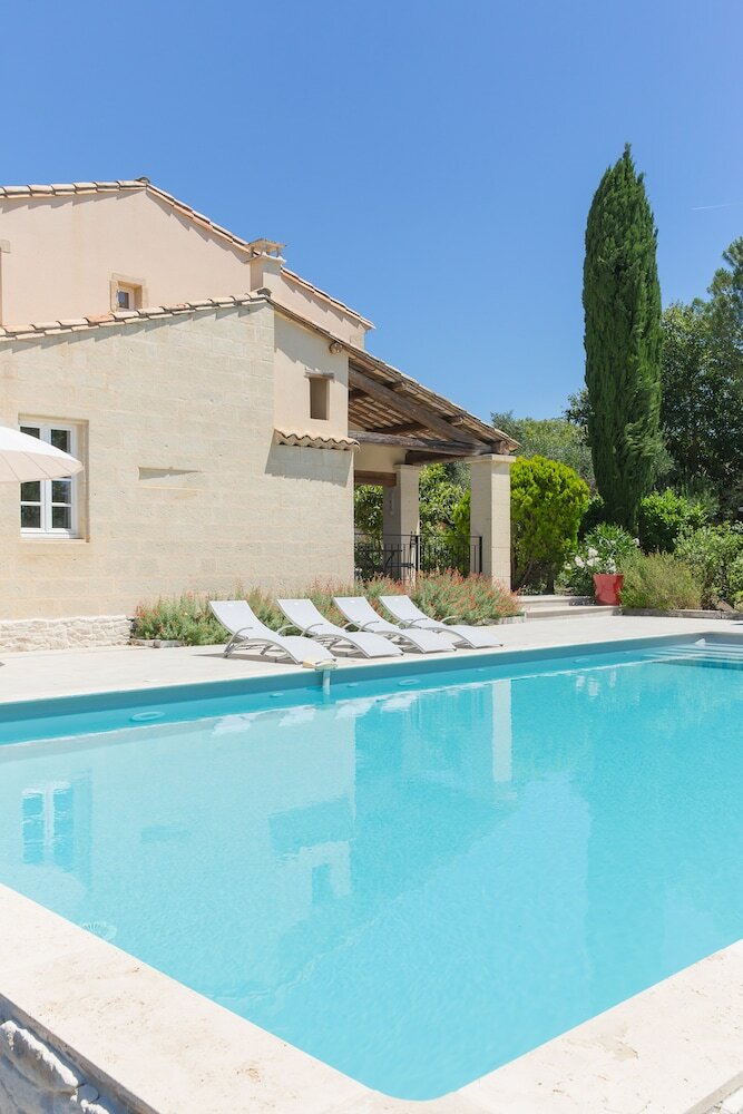 Hotel Le Mas Des Alexandrins