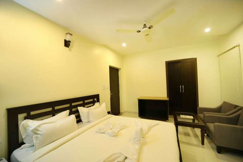 Hotel Aaravam Ganga