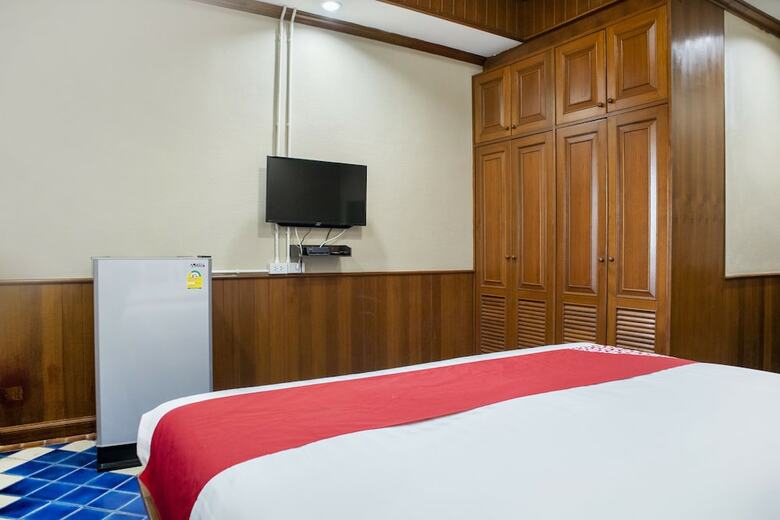 Hostal Oyo 736 Green Poshtel
