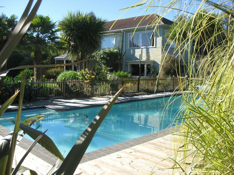 Bed & Breakfast English Cherry Tree Manor