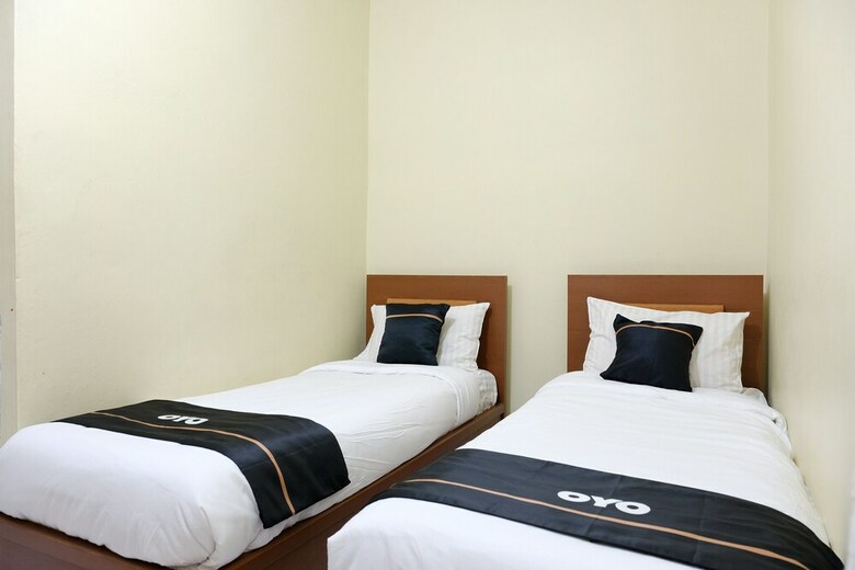 Oyo 2349 Hotel Mustika 2