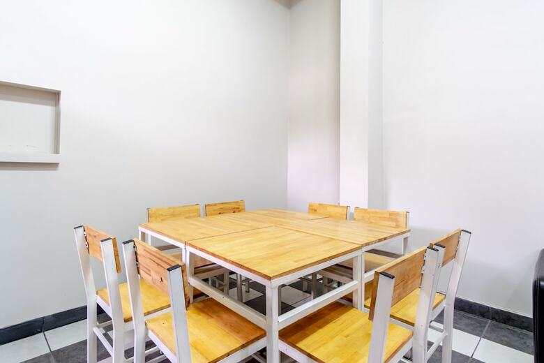 Hostal Spot On 2272 Citra Arcade Residence