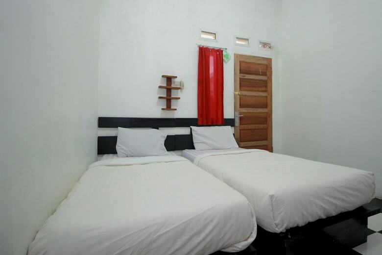 Hostal Spot On 2362 Wisma Ria