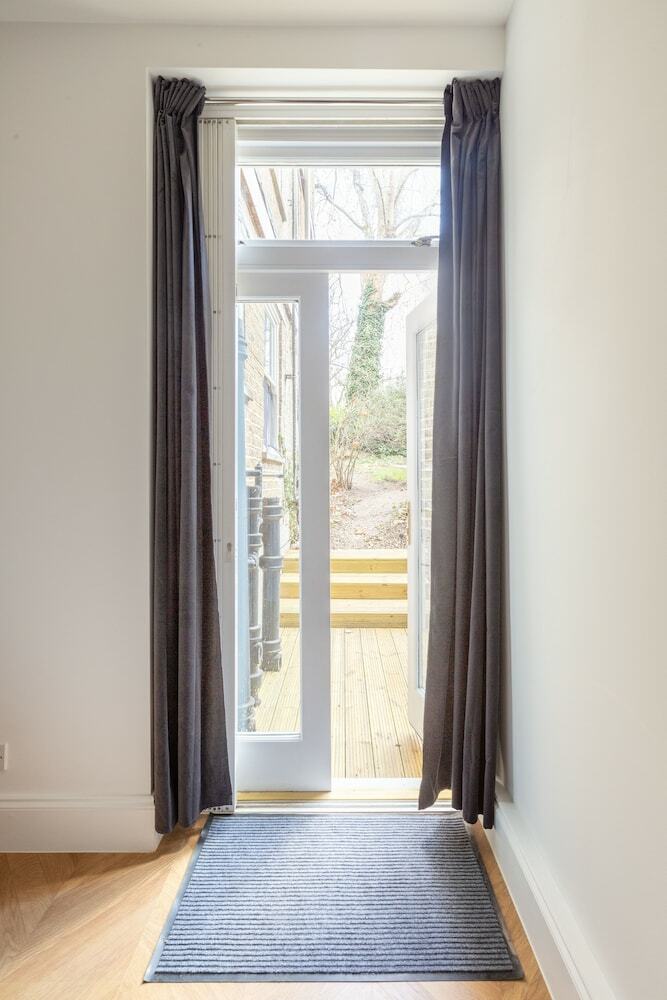Apartamentos Beautiful 2 Bedroom Garden Flat