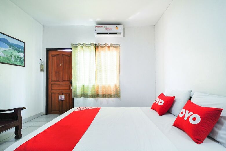 Oyo 654 Samanmit Inn Hotel