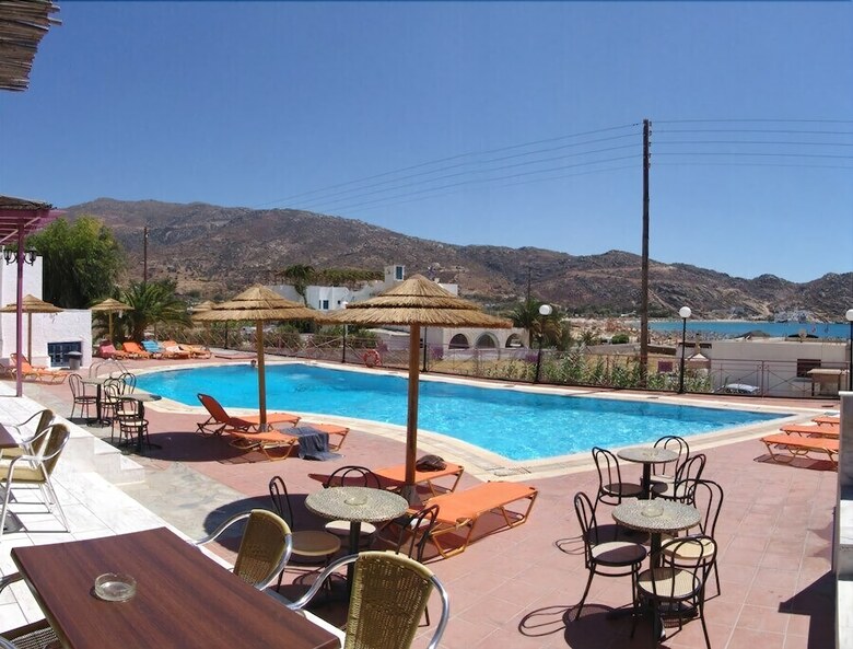 Hostal The Purple Pig Stars Camping & Bungalows