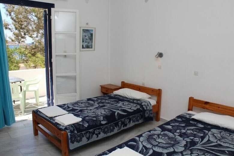 Hostal The Purple Pig Stars Camping & Bungalows