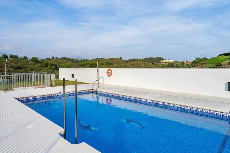 Bright Apartment With Sea View And Terrace Ref 53