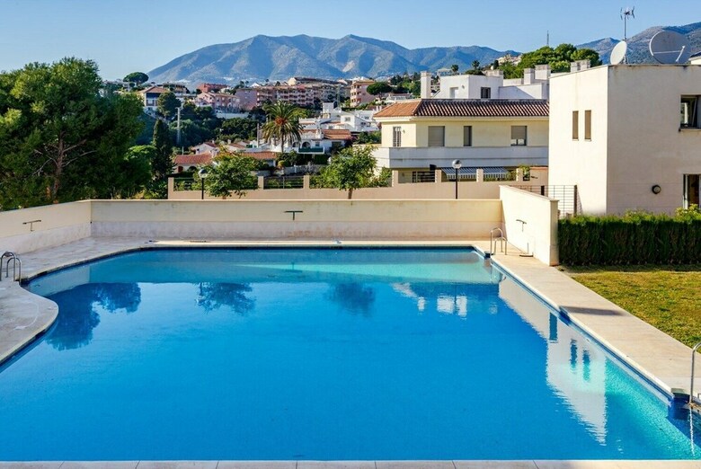 2br  Apartment With Sea View, Gym And Pool Ref 129