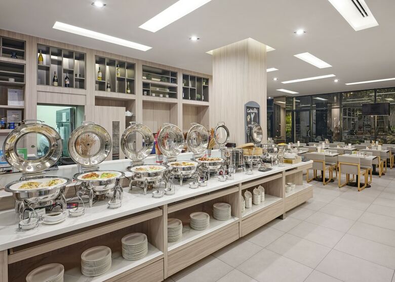 Altera Hotel And Residence (Formerly Known As At Mind Serviced Residence)